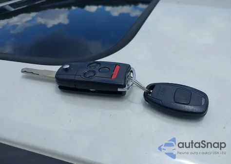 2010 Acura Tsx 2.4 z USA, uszkodzony, nr VIN JH4CU2F62AC009936